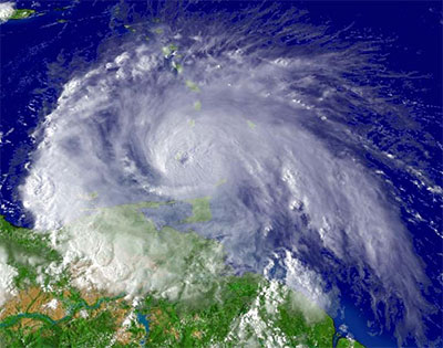  NUEVA DEPRESIÓN TROPICAL AMENAZA CONVERTIRSE EN TORMENTA