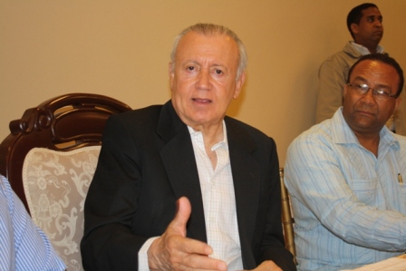  VICEPRESIDENTE RAFAEL ALBURQUERQUE AFIRMA GOBIERNO REDUCE POBREZA EN REPÚBLICA DOMINICANA