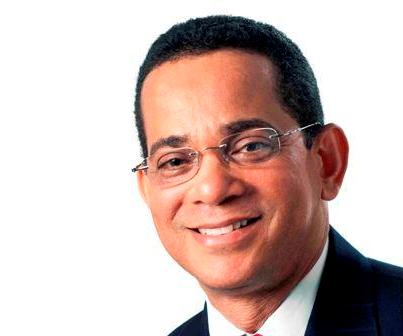  SENADOR JOSÉ RAFAEL ENTREGA ÚTILES ESCOLARES ESTUDIANTES COMUNIDAD GASPAR HERNÁNDEZ 