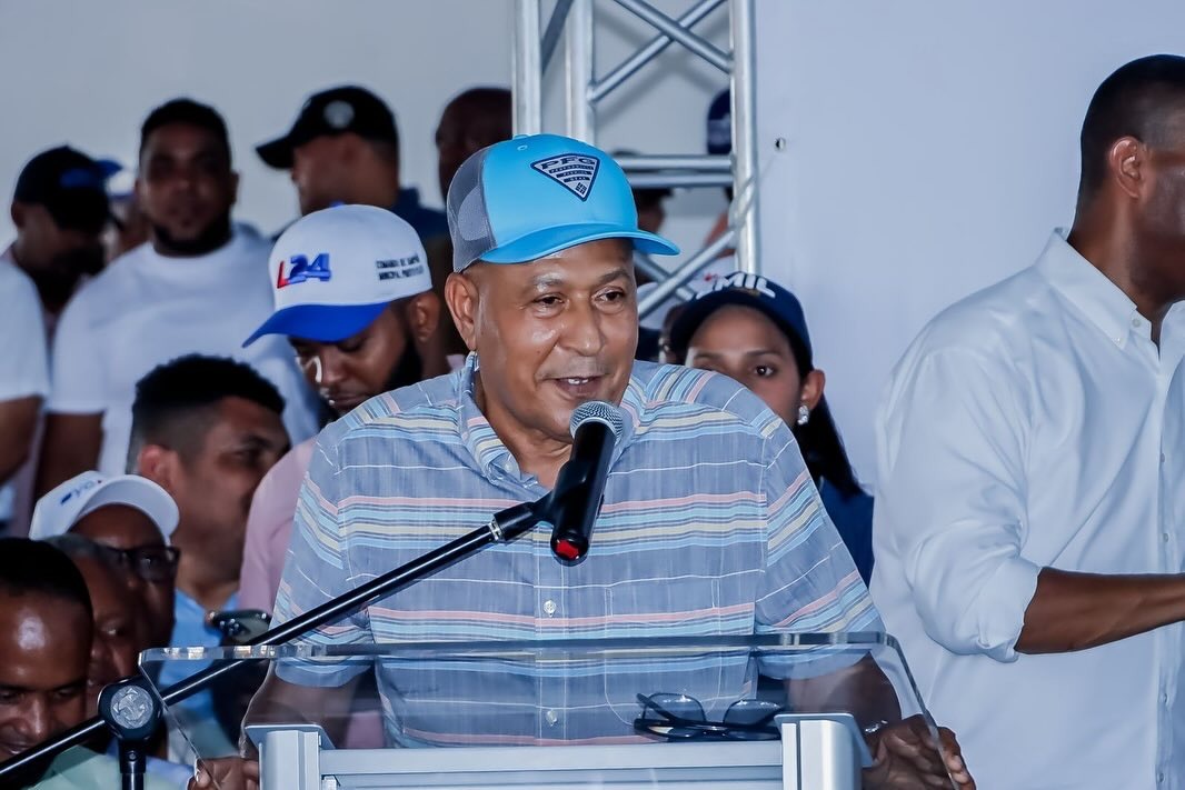 Se registra “avalancha de renuncias” de dirigentes connotados del PLD en Puerto Plata