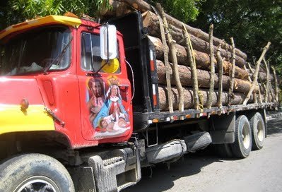 PROHÍBEN  CIRCULACIÓN VEHÍCULOS PESADOS EN NOCHEBUENA
