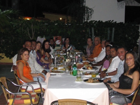 ENCUENTRO NAVIDEÑO REÚNE EJECUTIVOS-PERSONAL EMPRESA CANELA & ASOCIADOS