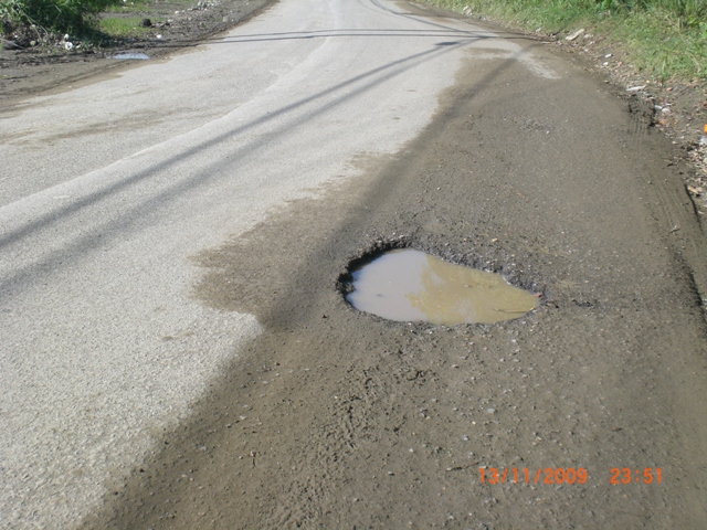 CARRERA UNE NAGUA PUERTO PLATA PRESENTA DETERIORO DIVERSOS TRAMOS