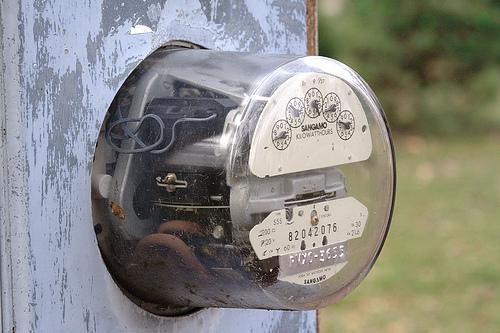 DENUNCIAN CONTADORES ELECTRICOS SON PELIGRO PÚBLICO