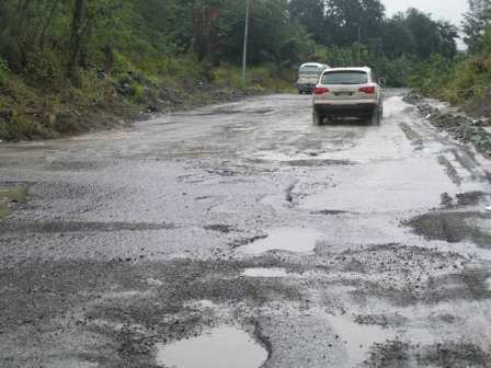 Piden arreglo carretera comunidad Palmar Grande