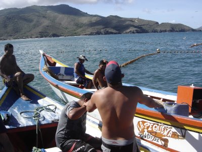 PESCADORES PIDEN  APOYO MODERNIZAR ACTIVIDAD