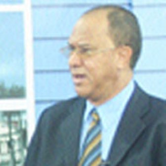 Monrrobert denuncia obstaculizan sus aspiraciones diputado