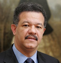 Presidente Fernández sostiene encuentro representantes Puerto Plata