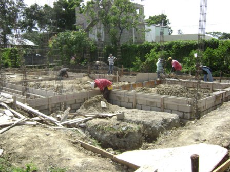 FUNDACIÓN BRUGAL INICIA CONSTRUCCIÓN ESCUELA VOCACIONAL