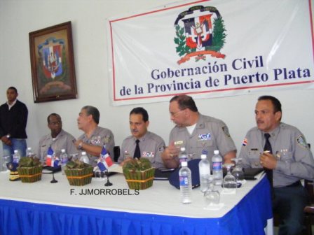 GENERAL GUZMÁN FERMÍN ASEGURA: POLICÍAS ESTÁN VEDADOS PARTICIPAR EN POLÍTICA”