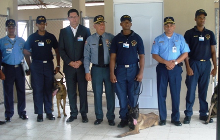 AERODOM DONA LOCAL, UNIDADES CANINAS DNCD-CESA