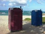 BAÑOS MÓVILES PROVOCAN MALOS OLORES AVENIDA MALECÓN