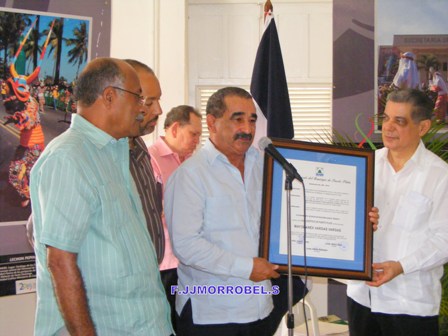 DECLARAN DELIO GÓMEZ OCHOA, MAYOBANEX VARGAS: “HIJOS ADOPTIVOS” PUERTO PLATA
