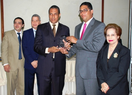 INAP RECONOCE APORTES OTTT CAPACITACIÓN PERSONAL INSTITUCIÓN ESTATAL