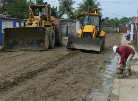 AUTORIDADES MUNICIPALES DISPONEN CONTINUAR EJECUTANDO OBRAS SECTORES PUERTO PLATA