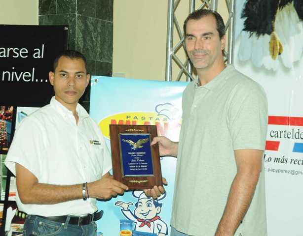 LUNA Y HALAMA ELECTOS JUGADORES " ÁGUILA DE LA SEMANA"