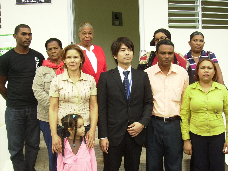 EMBAJADOR JAPÓN INAUGURA PROYECTO PRODUCCIÓN LATEOS BENEFICIARÁ GRUPOS MUJERES COMUNIDAD IMBERT