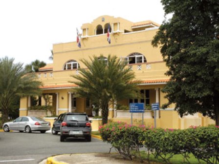 AUTORIDADES JUDICIALES NASSAU, LAS BAHAMAS, CONDENAN GRUPO  PESCADORES  DOMINICANOS