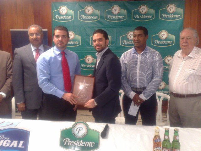 ESCOGEN EDWIN ENCARNACIÓN, NELSON PAYANO “PELOTERO ESTRELLA DE LA SEMANA”