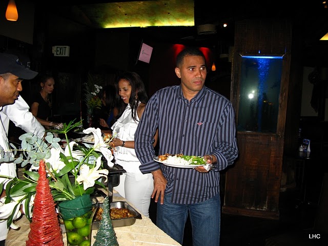 EJECUTIVOS OFRECEN ENCUENTRO NAVIDEÑO PERSONAL CORREDORES SEGUROS “CANELA & ASOCIADOS”