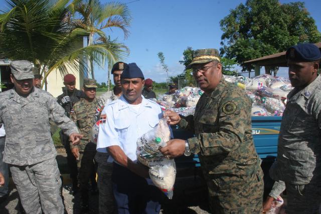 SECRETARIO FUERZAS ARMADAS GIRA VISITA BASE AÉREA PUERTO PLATA