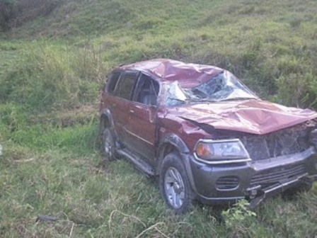 CHOQUE JEEPETA, CAMIÓN TRANSPORTE VALORES DEJA UN MUERTO, SEIS PERSONAS GRAVEMENTE HERIDAS