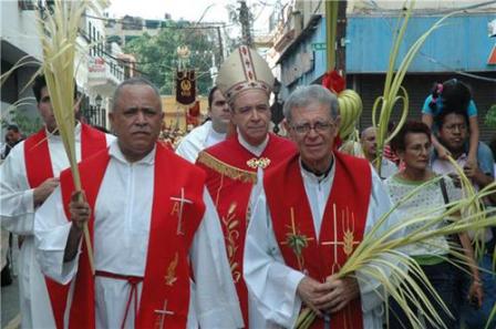 NUNCIO PAPAL EXHORTA MANTENER LAZOS UNE A LAS FAMILIAS