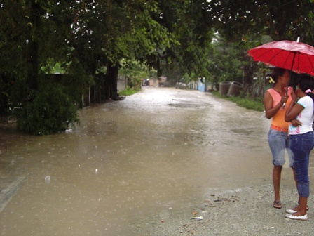 LLUVIAS AÍSLAN VARIAS COMUNIDADES YÁSICA