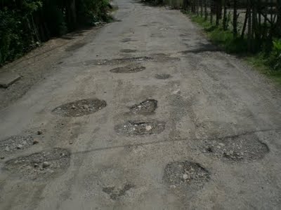 LLUVIAS PROVOCAN DAÑOS CAMINOS VECINALES 