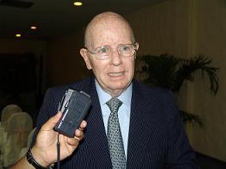 KEVIN MANNING DESTACA EXPASIÓN  PROYECTO EDUCATIVO COMUNIDAD CABARETE