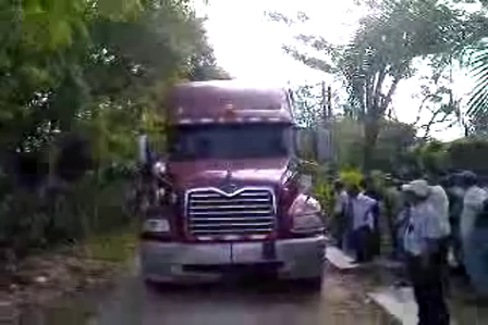 SECUESTRADORES ABANDONAN SABANETA YÁSICA PATANA ROBADA LA VEGA