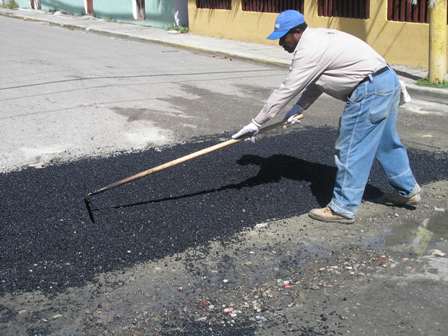 ASFALTARAN CALLES URBANIZACIONES ATLÁNTICA Y CODETEL