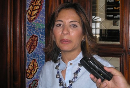 PRESIDENTA ASONAHORES CONSIDERA GOBIERNO DEBE DESMONTAR PROTECCIONISMO BENEFICIA SECTOR SINDICAL CHOFERIL