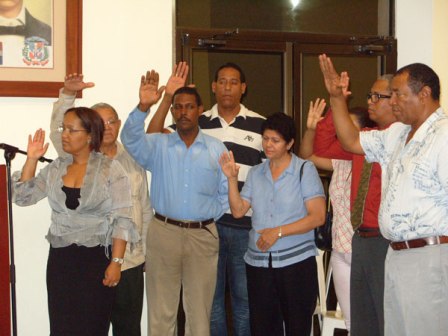 OFICIALISMO CONTROLA DIRECTIVA ASOCIACIÓN CASETEROS MALECÓN PUERTO PLATA 