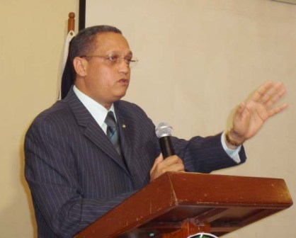 MAGISTRADO AFIRMA PRESIDENTE FERNÁNDEZ PUEDE REELEGIRSE