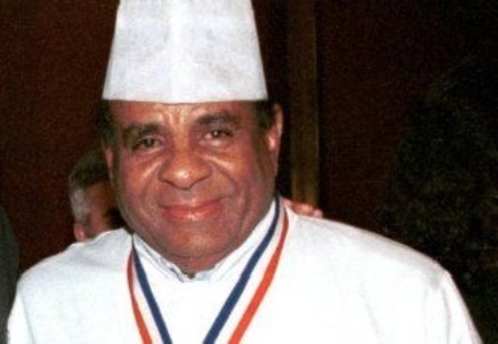 VÍCTIMA CÁNCER FALLECE CHEF PUERTOPLATEÑO MIKE MERCEDES