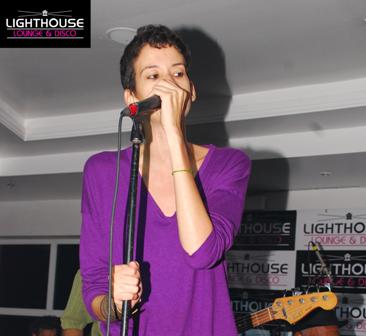 RITA INDIANA DELEITA EN CONCIERTO OCEAN WORLD