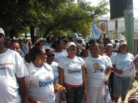 MUJERES CELEBRAN MARCHAN TRIUNFO PRD