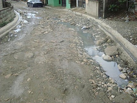 CALLES SECTOR LOS BORDAS EN MAL ESTADO
