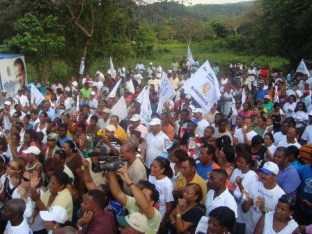 CANDIDATO PRD DIRIGIR JUNTA DISTRITO RECIBE APOYO MASIVO COMUNIDAD MAIMÓN