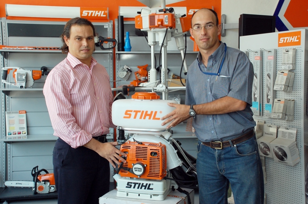 EMPRESA STIHL DONA EQUIPOS  DEFENSA CIVIL, CUERPO BOMBEROS