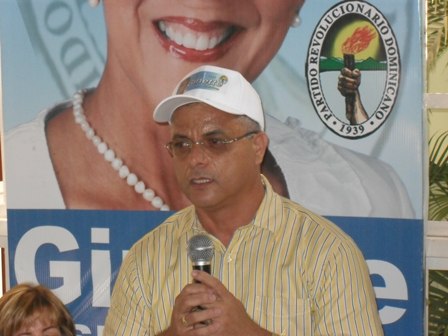 GRUPO REFORMISTAS LIDERADO EX DIPUTADO VÍCTOR ORTEGA DECIDE APOYAR CANDIDATURA GINETTE BOURNIGAL