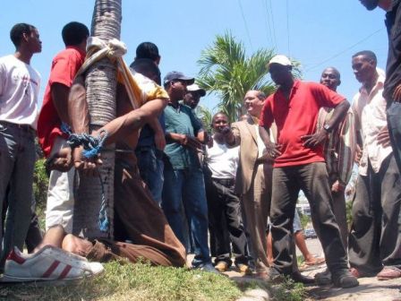 INTENTAN LINCHAR BARRIO LOS BORDAS SUPUESTO LADRÓN