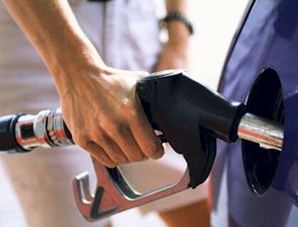 GOBIERNO CONGELA TERCERA SEMANA PRECIOS COMBUSTIBLES