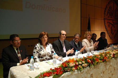 FIRMAN ACUERDO INTERINSTUCIONAL PREVENCIÓN SIDA