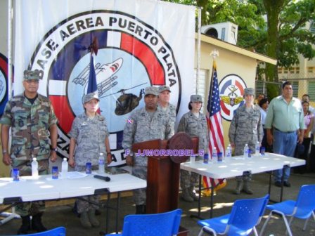ESPECIALISTAS MILITARES NORTEAMERICANOS INICIAN OPERATIVOS MÉDICOS 