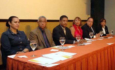 ANUNCIAN CELEBRACIÓN FERIA TURÍSTICA EN SANTIAGO