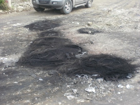 BARRIOS PROTESTAN APAGONES EN PUERTO PLATA