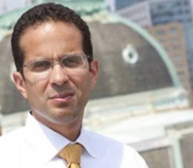 ELIGEN DOMINICANO PRIMER ALCALDE HISPANO EN RHODE ISLAND