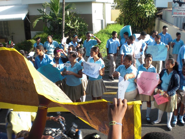 PROFESORES ANUNCIAN MARCHA EN RECLAMO AUMENTO 4% SISTEMA EDUCATIVO NACIONAL